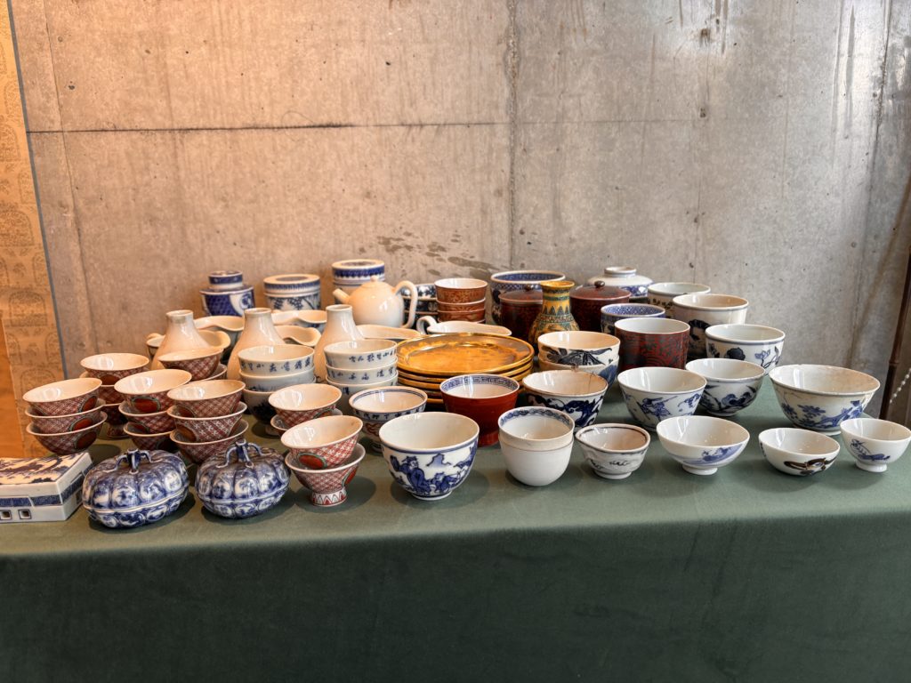 京都市東山区にてたくさんの煎茶道具等の買取をしました。